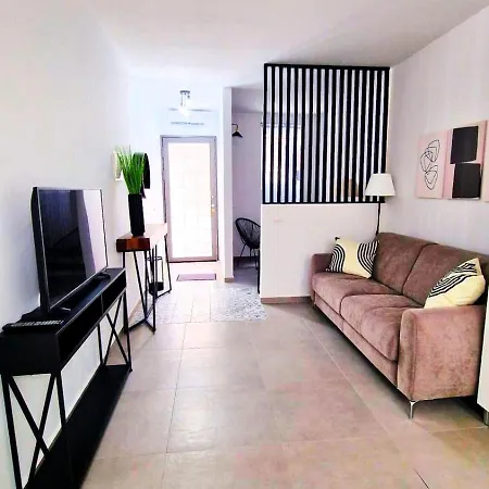 One Apartman *